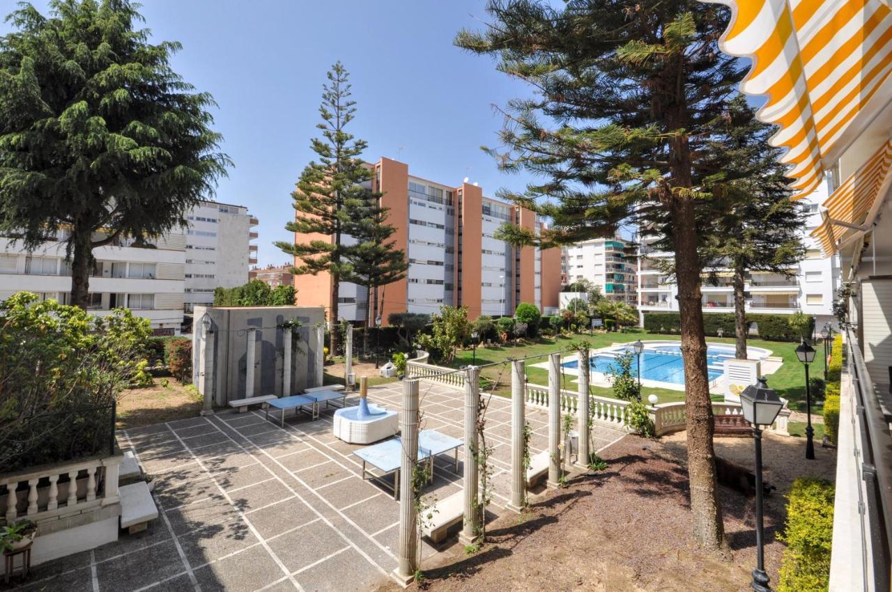 Apartment Alva Lloretholiday Lloret de Mar Buitenkant foto